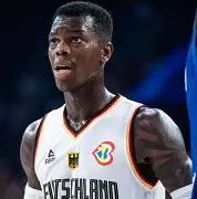 马赛豪取客场连胜，升至法甲榜首(马赛主场)